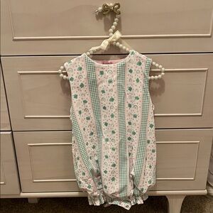 St Patrick’s day and Valentine’s reversible bubble